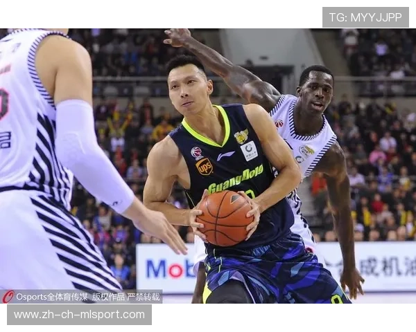 战术配合失误成致命败因团队协作需加强，战术基础配合是几个人有目的有组织协调行动的方法